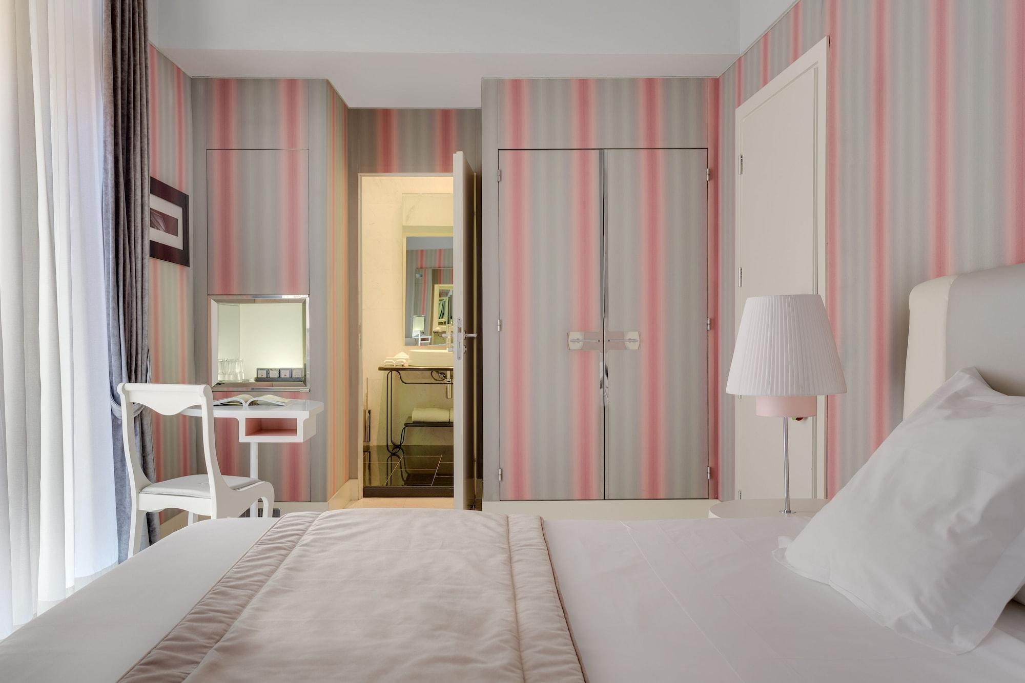แกรนด์ โฮเทล ปาลาเช โรม Hotel ภายนอก รูปภาพ