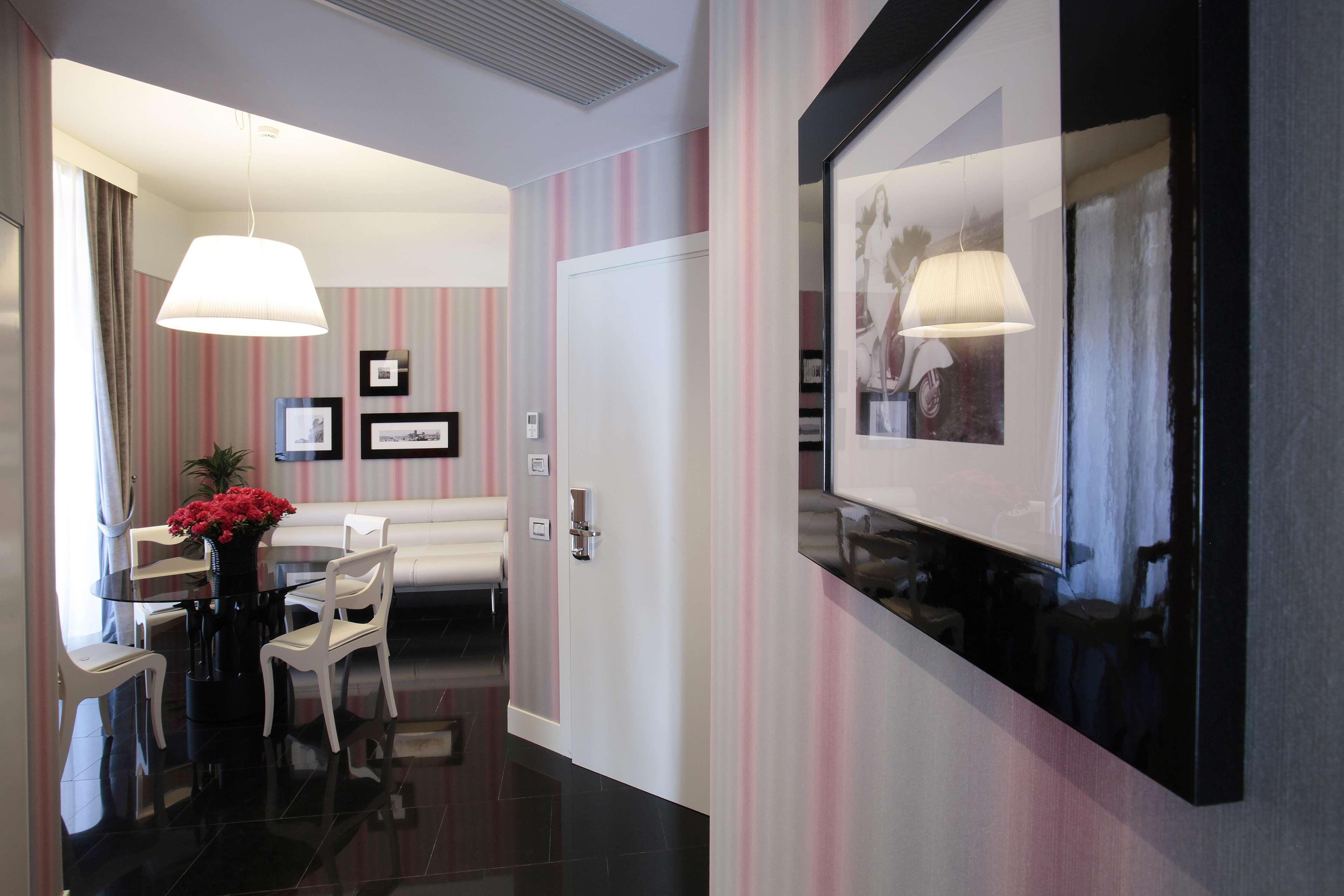 แกรนด์ โฮเทล ปาลาเช โรม Hotel ภายนอก รูปภาพ