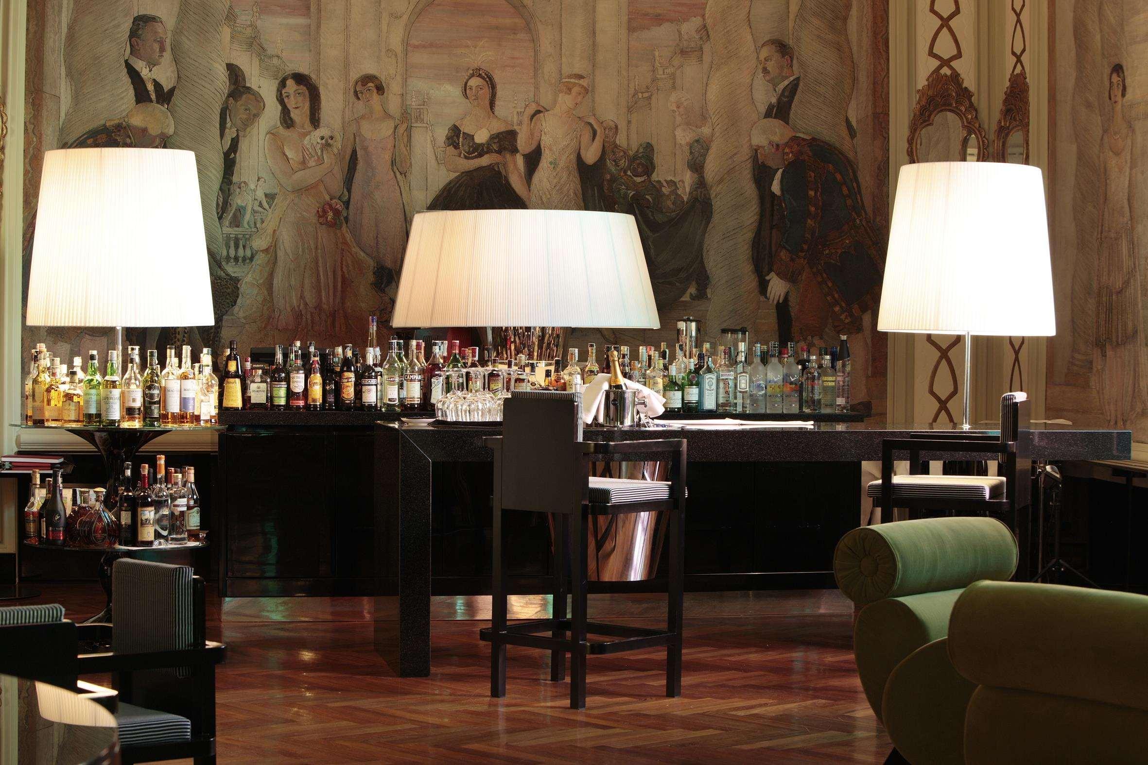 แกรนด์ โฮเทล ปาลาเช โรม Hotel ภายนอก รูปภาพ