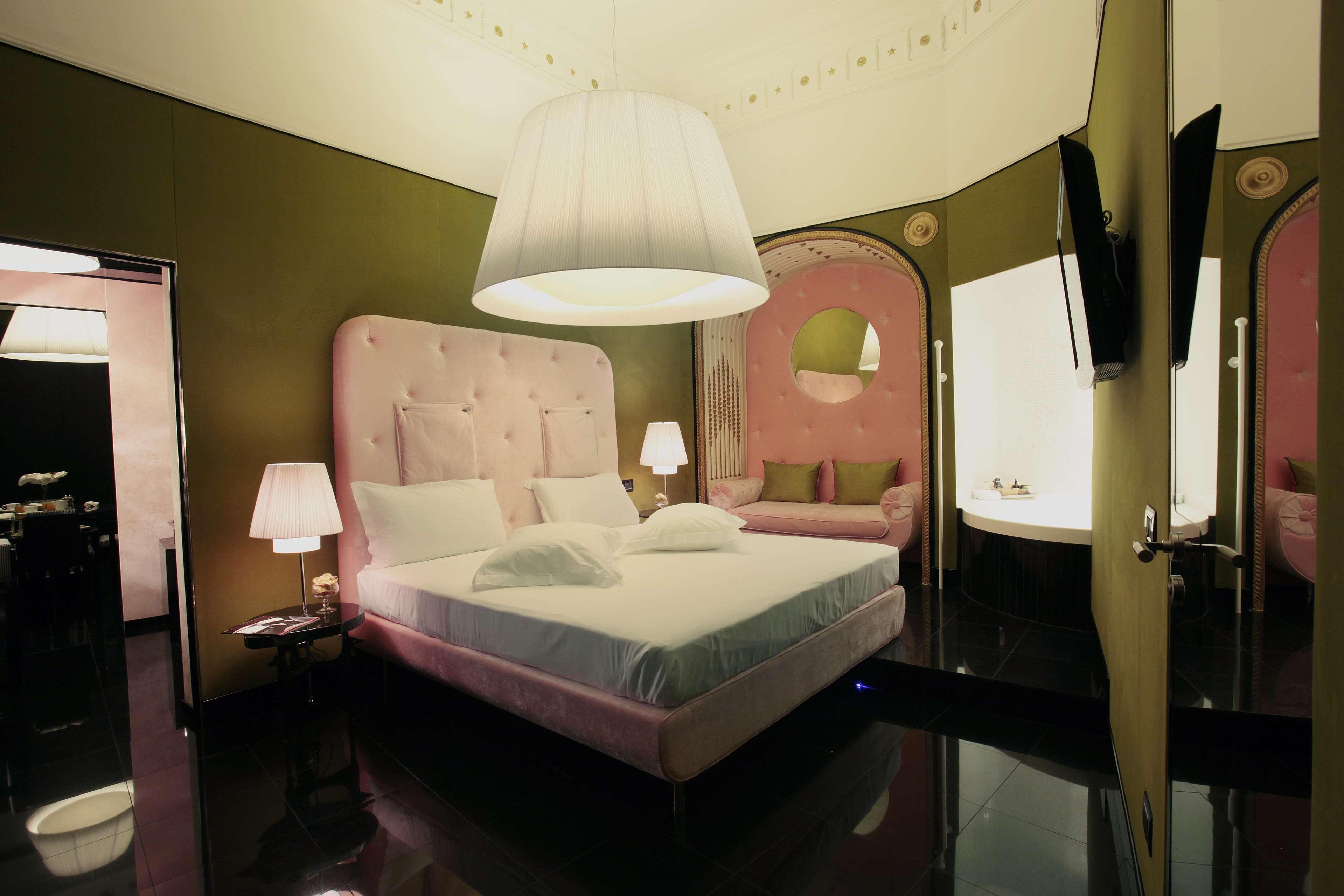 แกรนด์ โฮเทล ปาลาเช โรม Hotel ภายนอก รูปภาพ
