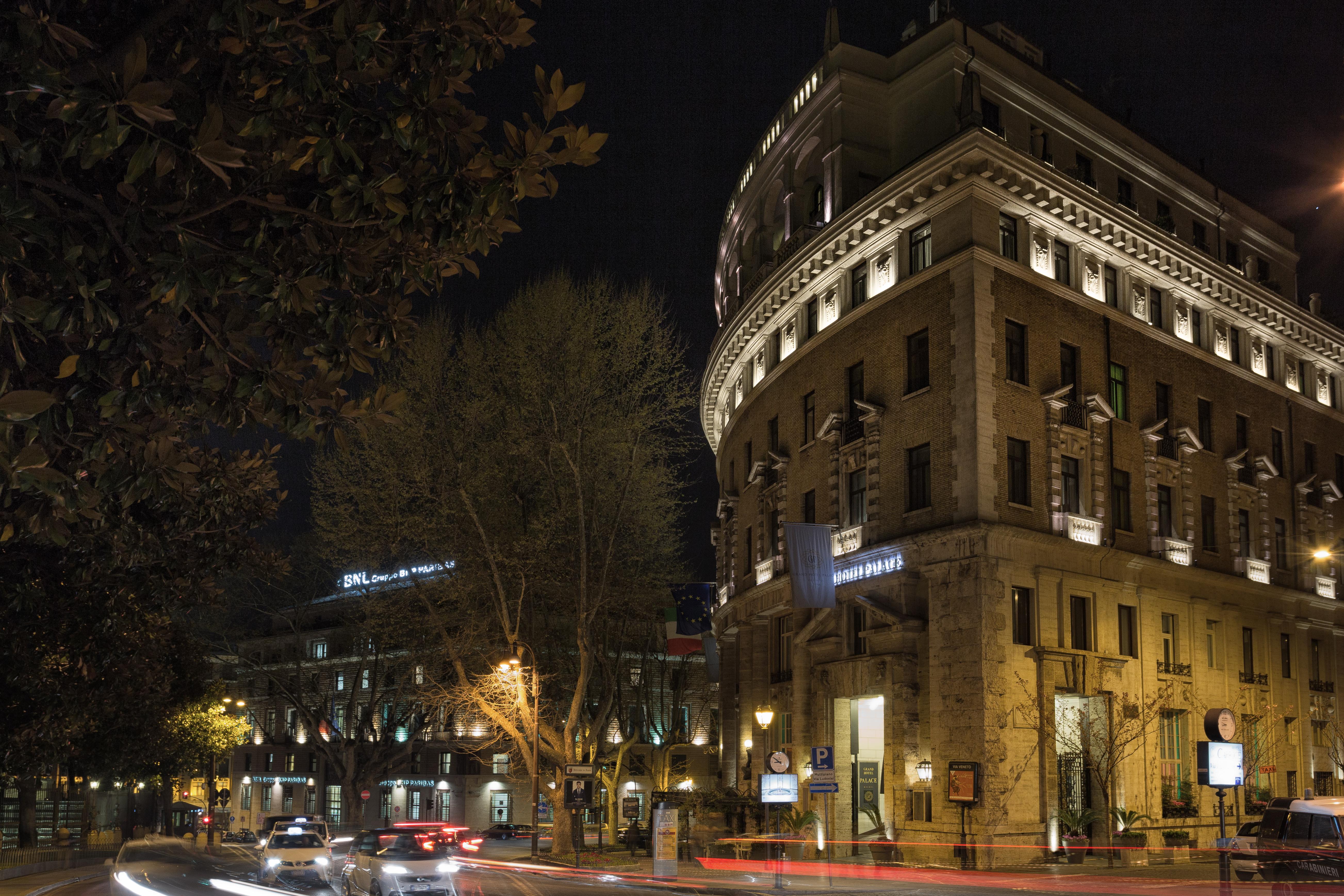แกรนด์ โฮเทล ปาลาเช โรม Hotel ภายนอก รูปภาพ